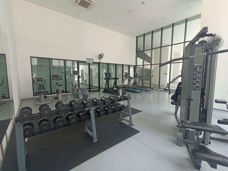 Kediaman Servis untuk Dijual di i-Suite @ i-City - Ismadi Ismail - Gym - PropertyGuru.com.my