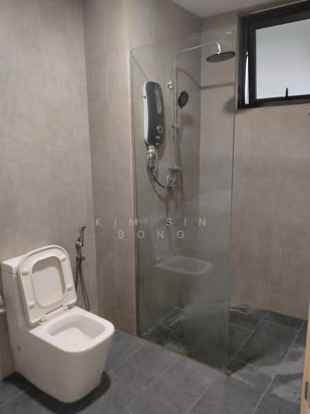 Service Residence for Rent at East Parc @ Manjalara - Kim Sin Bong - Bathroom - PropertyGuru.com.my