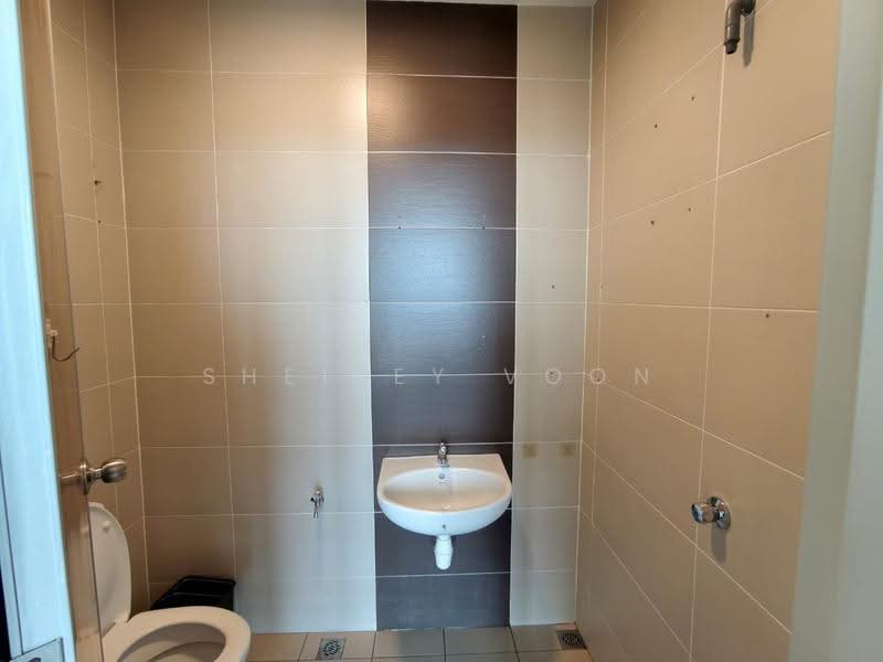Kediaman Servis untuk Dijual di Avenue Garden - Shelley Voon - Bathroom - PropertyGuru.com.my