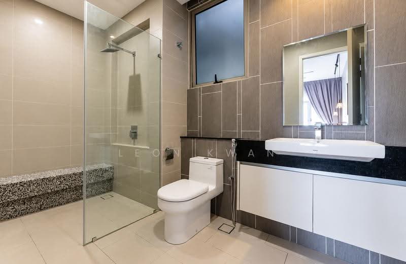 Kondominium untuk Disewa di PAR 3 - Leon Kwan - Bathroom - PropertyGuru.com.my
