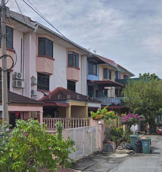 2.5-storey Terraced House for Sale in Taman Sri Bintang (Kepong) - Jeffrey Yap - Exterior - PropertyGuru.com.my