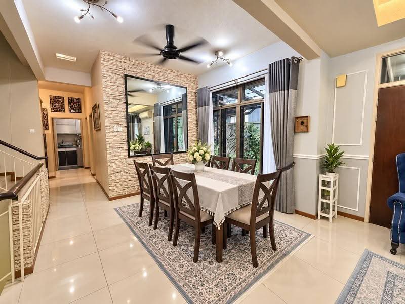 Cluster House for Sale in Horizon Hills (Iskandar Puteri (Nusajaya)) - Ida Aziz - Dining Room - PropertyGuru.com.my