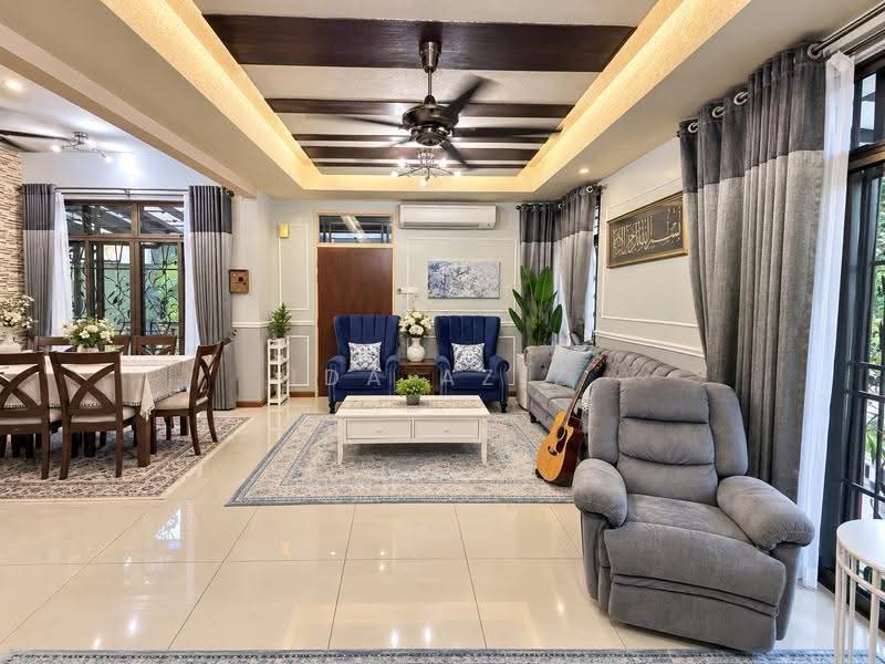 Cluster House for Sale in Horizon Hills (Iskandar Puteri (Nusajaya)) - Ida Aziz - Living Room - PropertyGuru.com.my