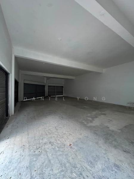 Shop for Rent in Taman Mount Austin (Tebrau) - Daniel Yong - Interior - PropertyGuru.com.my
