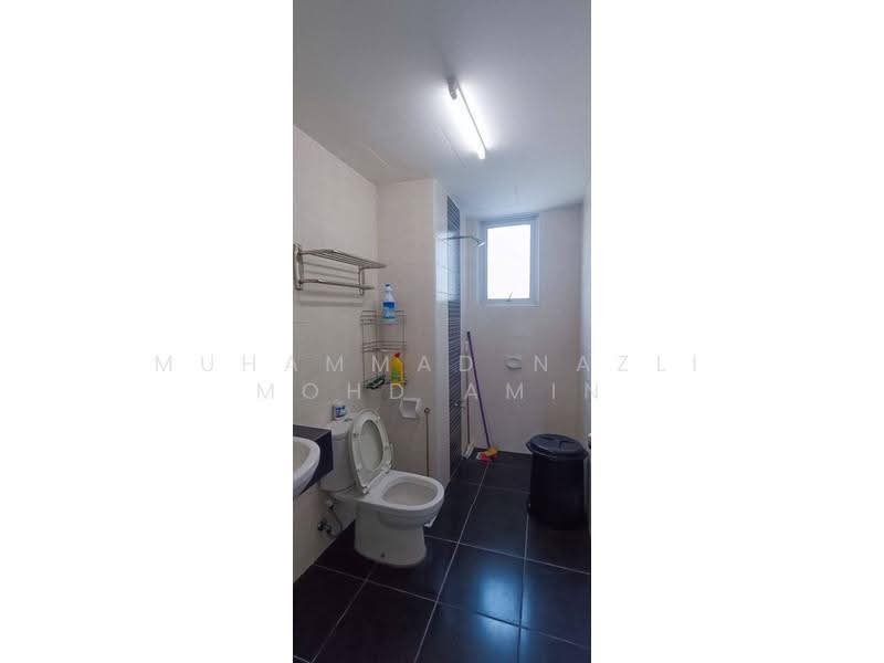 Apartment for Rent at Putra 1 - Muhammad Nazli Mohd Amin - Bathroom - PropertyGuru.com.my
