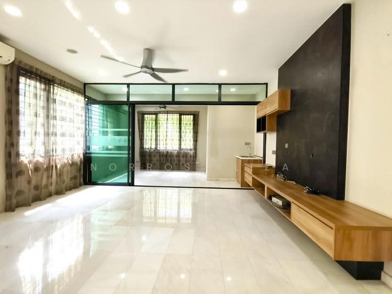 Bungalow House for Sale in Damansara Heights (Kuala Lumpur) - Norros Aliza - Living Room - PropertyGuru.com.my