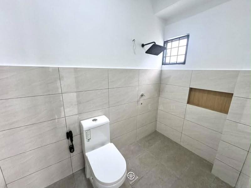 2-storey Terraced House for Sale in Taman Subang Permai (Subang Jaya) - Nana Cheah - Bathroom - PropertyGuru.com.my