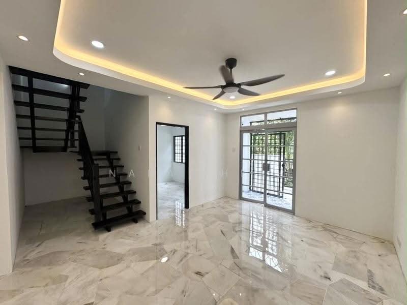 2-storey Terraced House for Sale in Taman Subang Permai (Subang Jaya) - Nana Cheah - Living Room - PropertyGuru.com.my