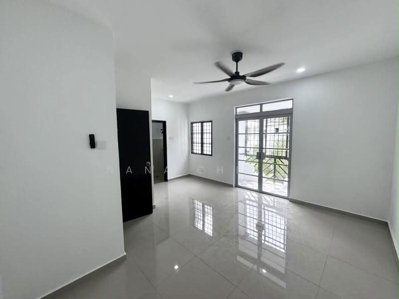 2-storey Terraced House for Sale in Taman Subang Permai (Subang Jaya) - Nana Cheah - Living Room - PropertyGuru.com.my