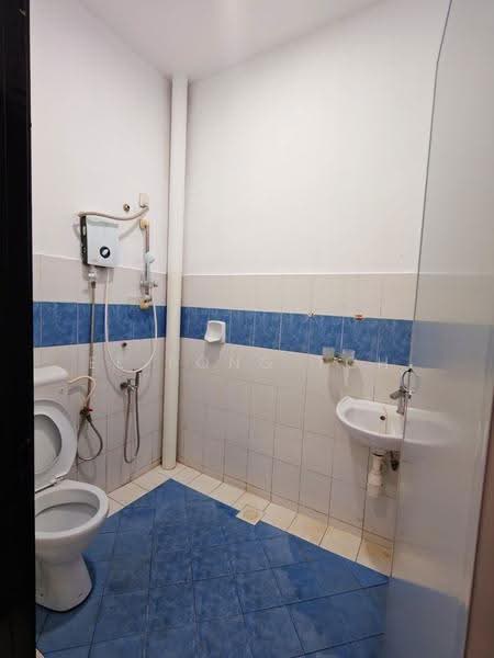 Rumah Teres 1-Tingkat untuk Dijual di Taman JP Perdana (Johor Bahru) - Ee Fong Toh - Bathroom - PropertyGuru.com.my