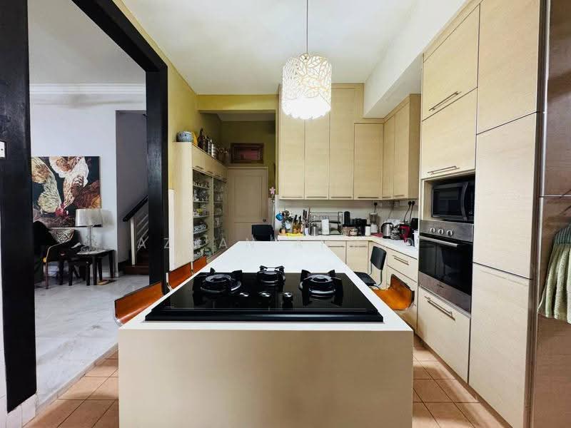 Semi-Detached House for Sale in Subang Bestari (Shah Alam) - Azman Ahmad - Kitchen - PropertyGuru.com.my