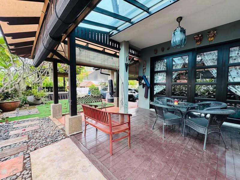 Semi-Detached House for Sale in Subang Bestari (Shah Alam) - Azman Ahmad - Exterior - PropertyGuru.com.my