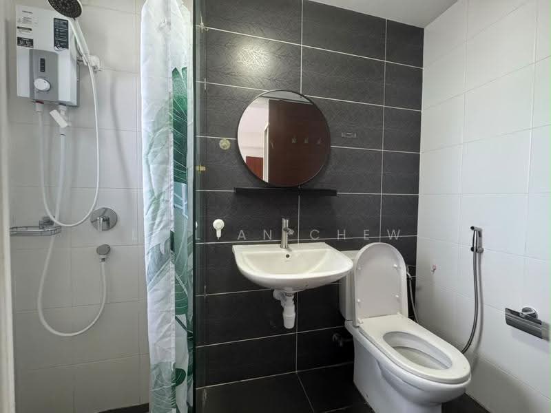 Service Residence for Rent at V@SUMMERPLACE - Li Lian Chew - Bathroom - PropertyGuru.com.my