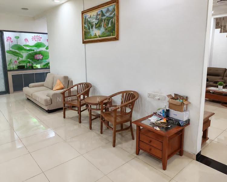 Rumah Teres untuk Dijual di Taman Semenyih Mewah (Semenyih) - Henry Kooi Kuan Xiang - Living Room - PropertyGuru.com.my