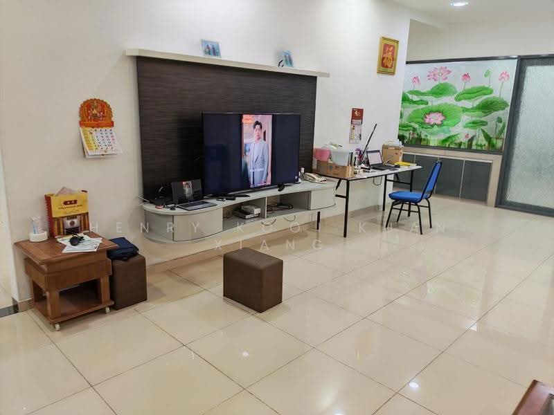 Rumah Teres untuk Dijual di Taman Semenyih Mewah (Semenyih) - Henry Kooi Kuan Xiang - Living Room - PropertyGuru.com.my