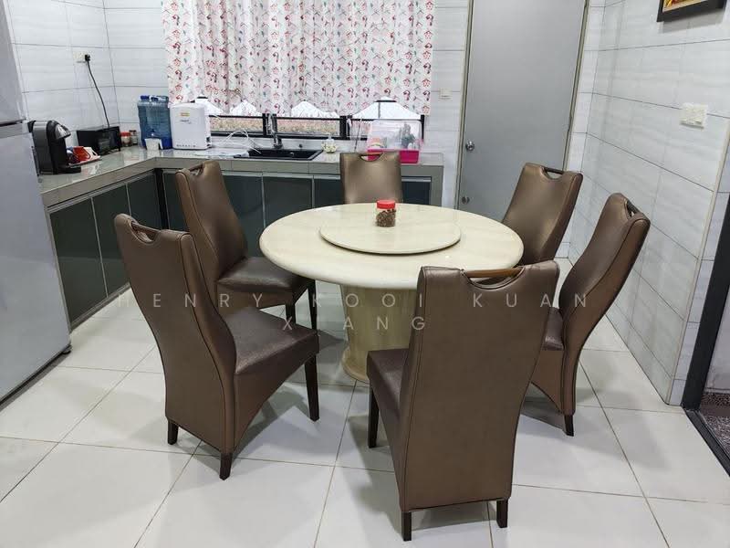 Rumah Teres untuk Dijual di Taman Semenyih Mewah (Semenyih) - Henry Kooi Kuan Xiang - Kitchen - PropertyGuru.com.my