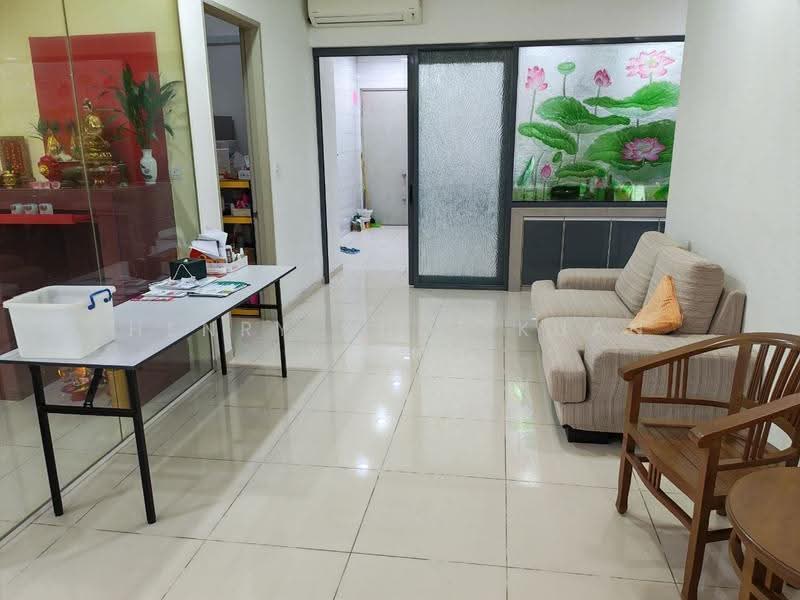 Rumah Teres untuk Dijual di Taman Semenyih Mewah (Semenyih) - Henry Kooi Kuan Xiang - Living Room - PropertyGuru.com.my