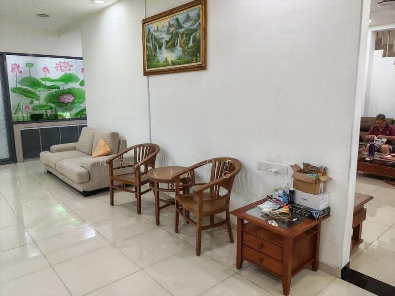 Rumah Teres untuk Dijual di Taman Semenyih Mewah (Semenyih) - Henry Kooi Kuan Xiang - Living Room - PropertyGuru.com.my