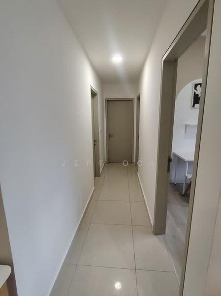 Kediaman Servis untuk Disewa di Quinn Residence - Jeff Ooi - Corridor - PropertyGuru.com.my