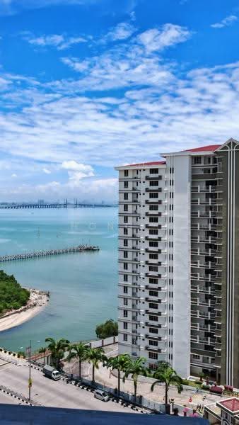 Condominium for Sale at Putra Place Condominium - Hong . - Exterior - PropertyGuru.com.my