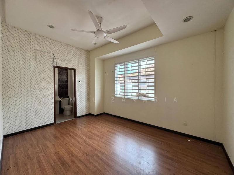 Semi-Detached House for Sale in Bangi (Selangor) - Akmal Zakaria - PropertyGuru.com.my