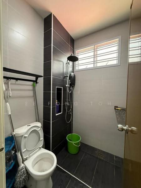 2-storey Terraced House for Sale in Taman Bestari Indah (Ulu Tiram) - Ee Fong Toh - Bathroom - PropertyGuru.com.my