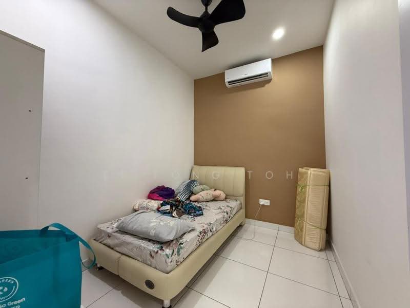 2-storey Terraced House for Sale in Taman Bestari Indah (Ulu Tiram) - Ee Fong Toh - Bedroom - PropertyGuru.com.my