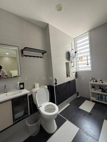 2-storey Terraced House for Sale in Taman Bestari Indah (Ulu Tiram) - Ee Fong Toh - Bathroom - PropertyGuru.com.my