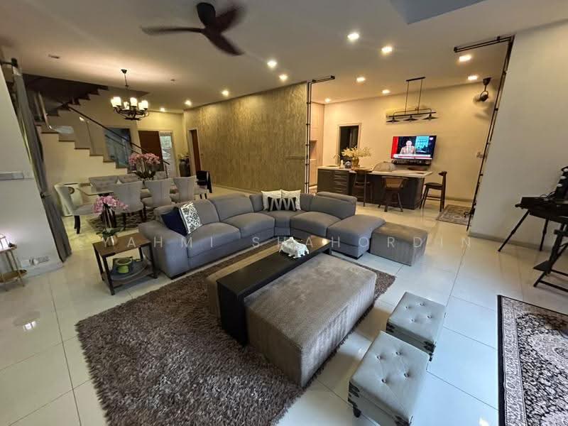 Semi-Detached House for Sale in Sunway Alam Suria (Shah Alam) - Syahmi Shahordin - Living Room - PropertyGuru.com.my