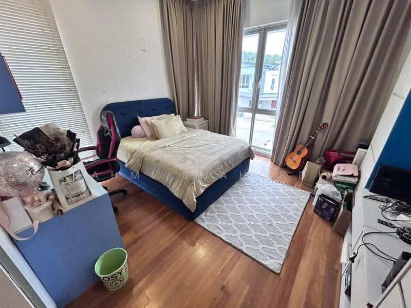 Semi-Detached House for Sale in Sunway Alam Suria (Shah Alam) - Syahmi Shahordin - Bedroom - PropertyGuru.com.my