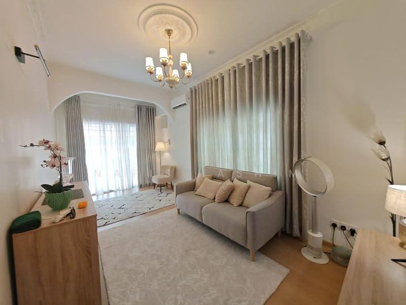 1.5-storey Terraced House for Sale in Taman Cempaka (Ampang) - Nafis Hashim - Living Room - PropertyGuru.com.my
