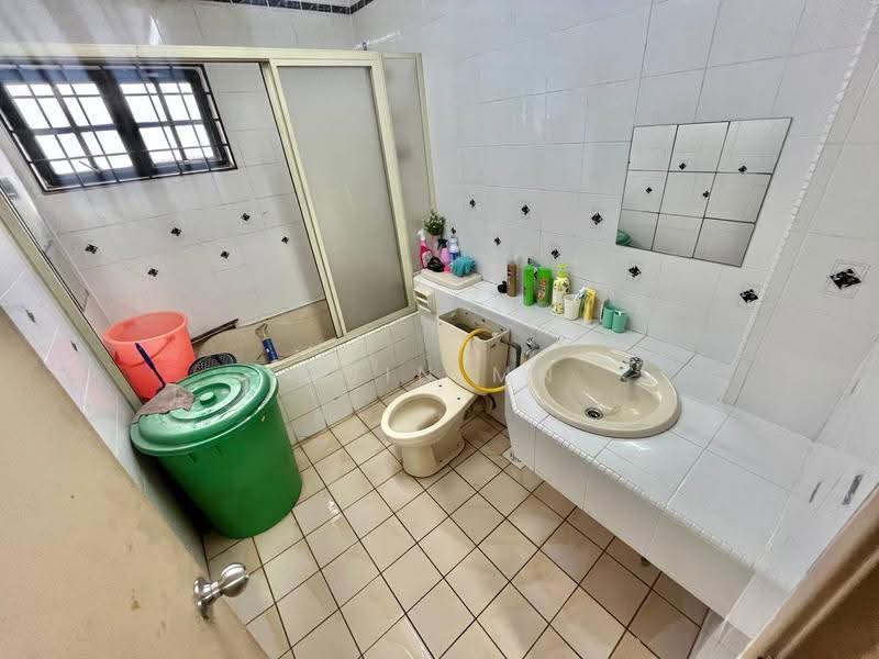 Rumah Teres 2-Tingkat untuk Dijual di Bandar Sri Damansara (Selangor) - Muin Mn - Bathroom - PropertyGuru.com.my