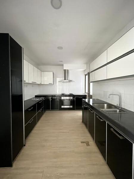 2.5-storey Terraced House for Sale in Sierramas West (Sungai Buloh) - Joseph Ee - Kitchen - PropertyGuru.com.my