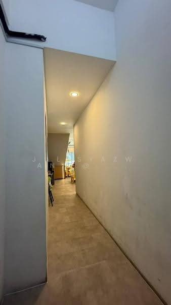 Shop / Office for Sale in Bangi (Selangor) - Julisyazwani @ Wani - Corridor - PropertyGuru.com.my