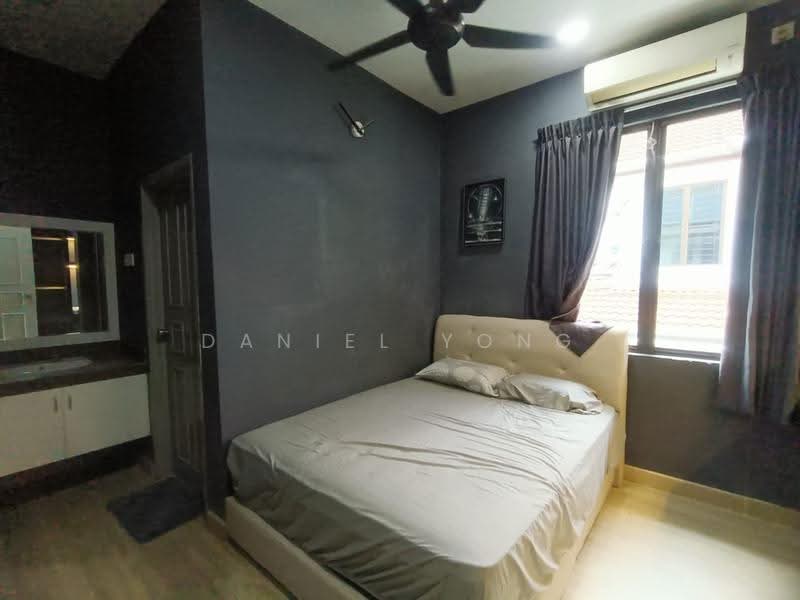 Cluster House for Sale in Taman Austin Heights (Tebrau) - Daniel Yong - Bedroom - PropertyGuru.com.my