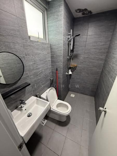Service Residence for Sale at Gaya Resort Homes - TY Chew - Bathroom - PropertyGuru.com.my