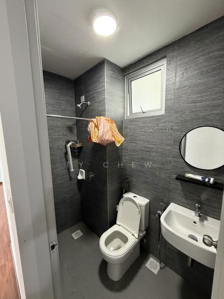 Service Residence for Sale at Gaya Resort Homes - TY Chew - Bathroom - PropertyGuru.com.my