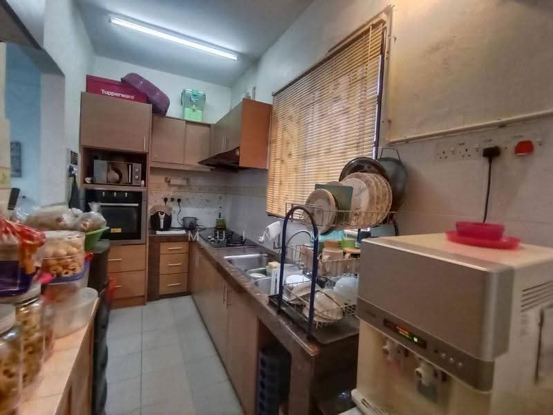 Rumah Teres 2-Tingkat untuk Dijual di Damansara Damai (Selangor) - Muin Mn - Kitchen - PropertyGuru.com.my