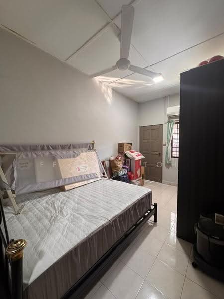 2-storey Terraced House for Sale in Taman Bukit Tiram (Ulu Tiram) - Ee Fong Toh - Bedroom - PropertyGuru.com.my
