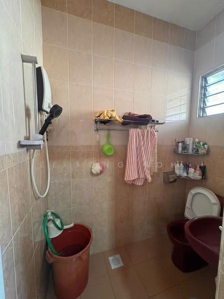 2-storey Terraced House for Sale in Taman Bukit Tiram (Ulu Tiram) - Ee Fong Toh - Bathroom - PropertyGuru.com.my
