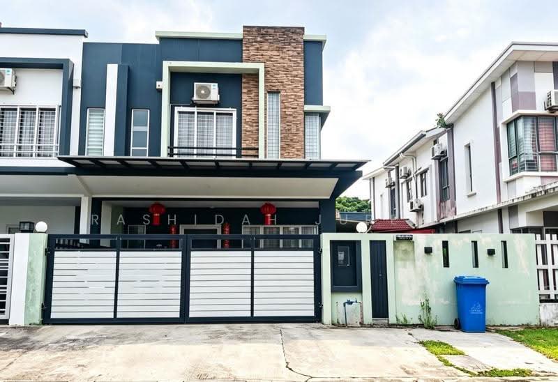 Rumah Berkembar untuk Dijual di Setia Impian (Setia Alam) - Rashidah Juremi - Exterior - PropertyGuru.com.my