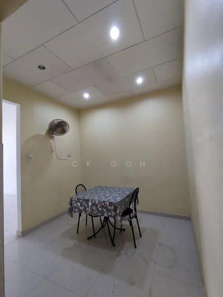 1-storey Terraced House for Rent in Bayan Lepas (Penang) - CK Goh - Dining Room - PropertyGuru.com.my