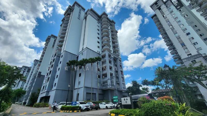 Kondominium untuk Dijual di Amadesa Resort Condominium - Kylie Lee - Exterior - PropertyGuru.com.my