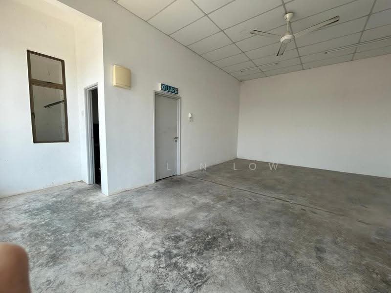 Shop / Office for Rent in Taman Merdeka Jaya (Batu Berendam) - Jesslyn Low - Interior - PropertyGuru.com.my