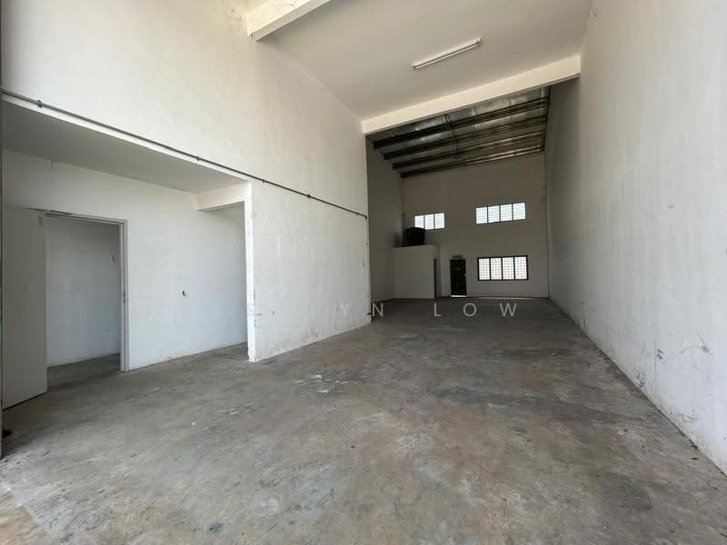 Shop / Office for Rent in Taman Merdeka Jaya (Batu Berendam) - Jesslyn Low - Interior - PropertyGuru.com.my