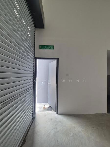 Shop for Rent in Johor Bahru (Johor) - Gemma Wong - Entrance - PropertyGuru.com.my