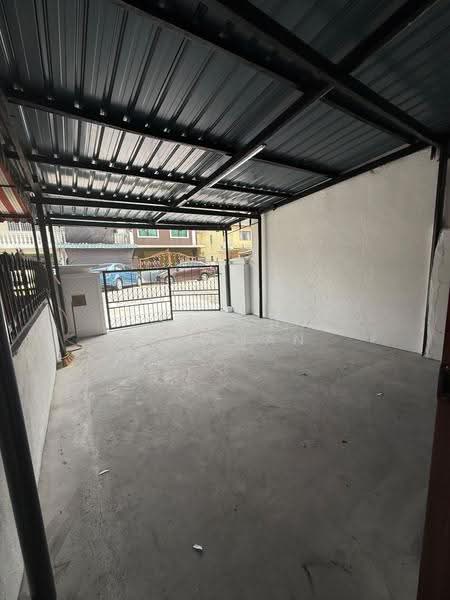 Rumah Teres 2-Tingkat untuk Disewa di Batu Caves (Selangor) - Sarah Suliman - Exterior - PropertyGuru.com.my