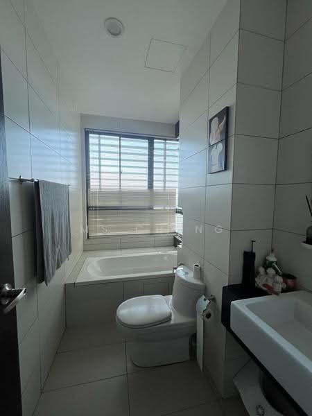 Condominium for Sale at Marinox Sky Villas - Ms Chang - Bathroom - PropertyGuru.com.my