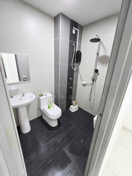 Rumah Teres 2-Tingkat untuk Dijual di Mutiara Rini (Skudai) - Ee Fong Toh - Bathroom - PropertyGuru.com.my
