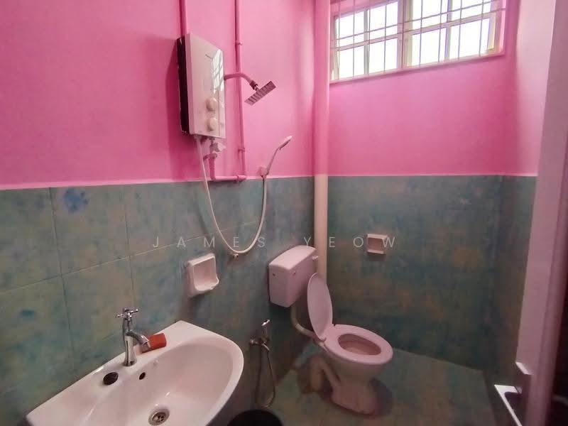 2-storey Terraced House for Sale in Taman Bukit Cheng (Cheng) - James Yeow - PropertyGuru.com.my